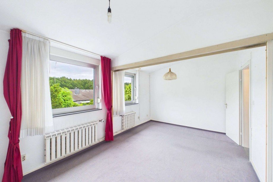 Gro�es Zimmer im Obergeschoss Reihenendhaus Wolfsburg