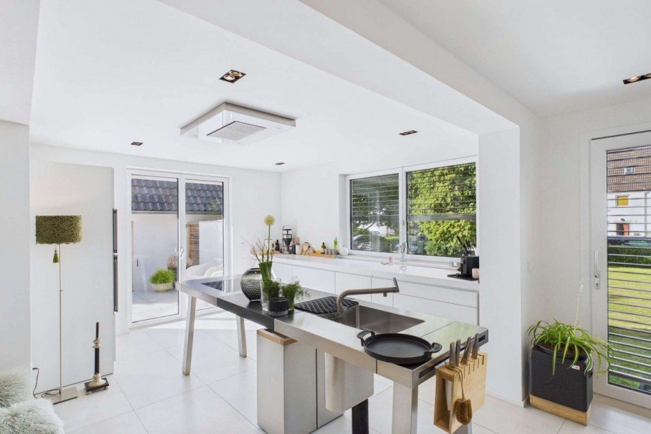 Blick von der K�che zur Terrasse Einfamilienhaus Wolfsburg