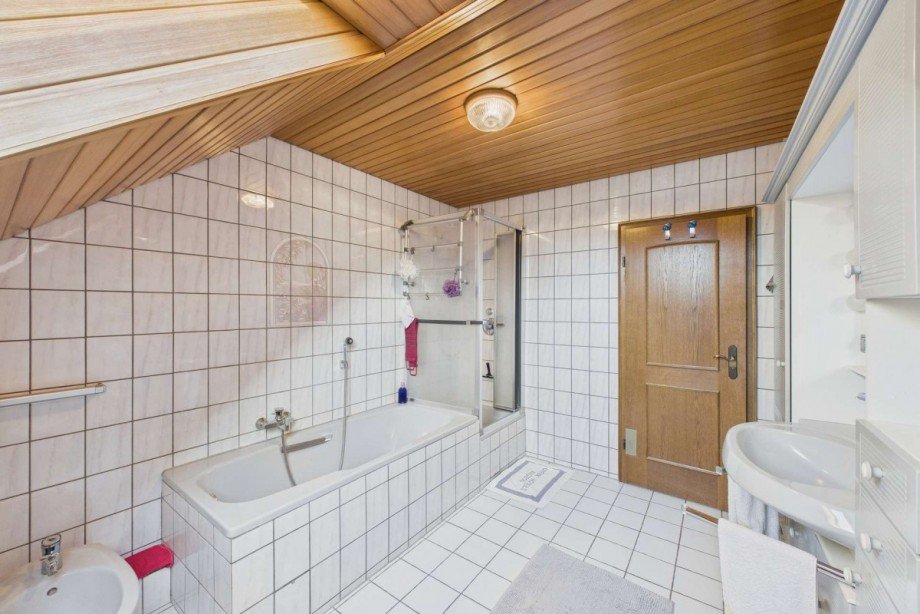 Bad im Obergeschoss Einfamilienhaus Wolfsburg-Ehmen