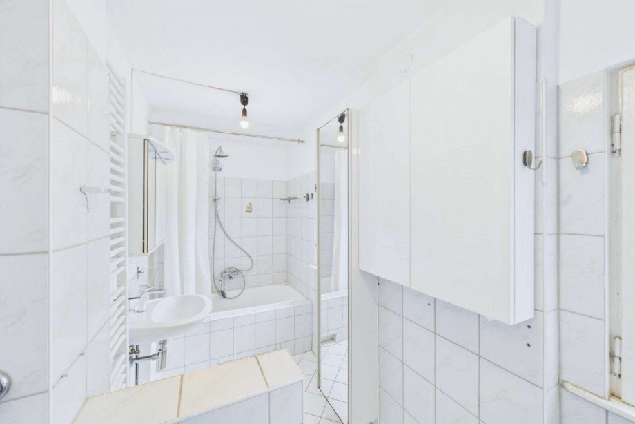 Bad im Obeergeschoss Zweifamilienhaus Eichwalde