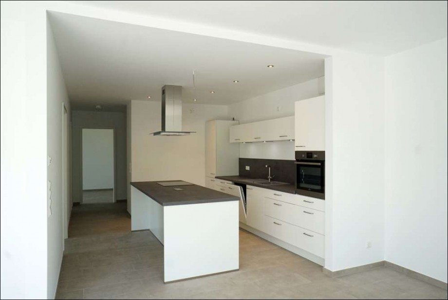 Blick vom Wohnzimmer zur K�che Etagenwohnung Wolfsburg