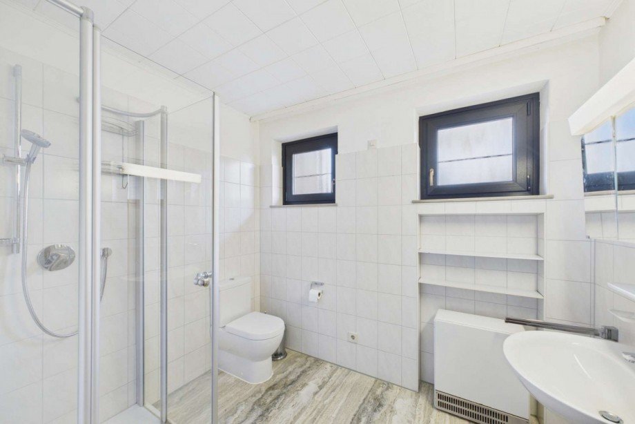 Bad im Erdgeschoss Einfamilienhaus Wolfsburg