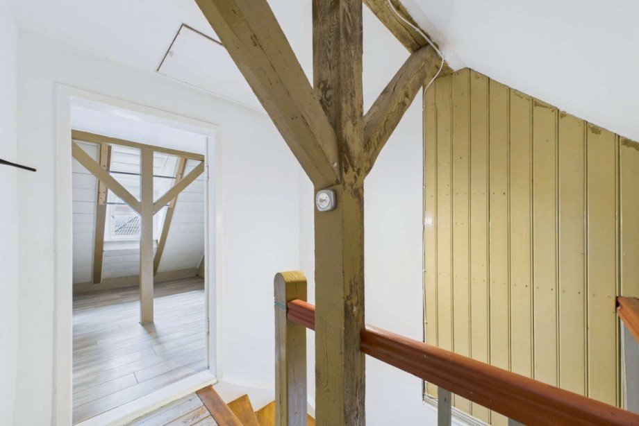 Blick von der Treppe zum Wohnbereich Dachgeschoss Zweifamilienhaus Eichwalde