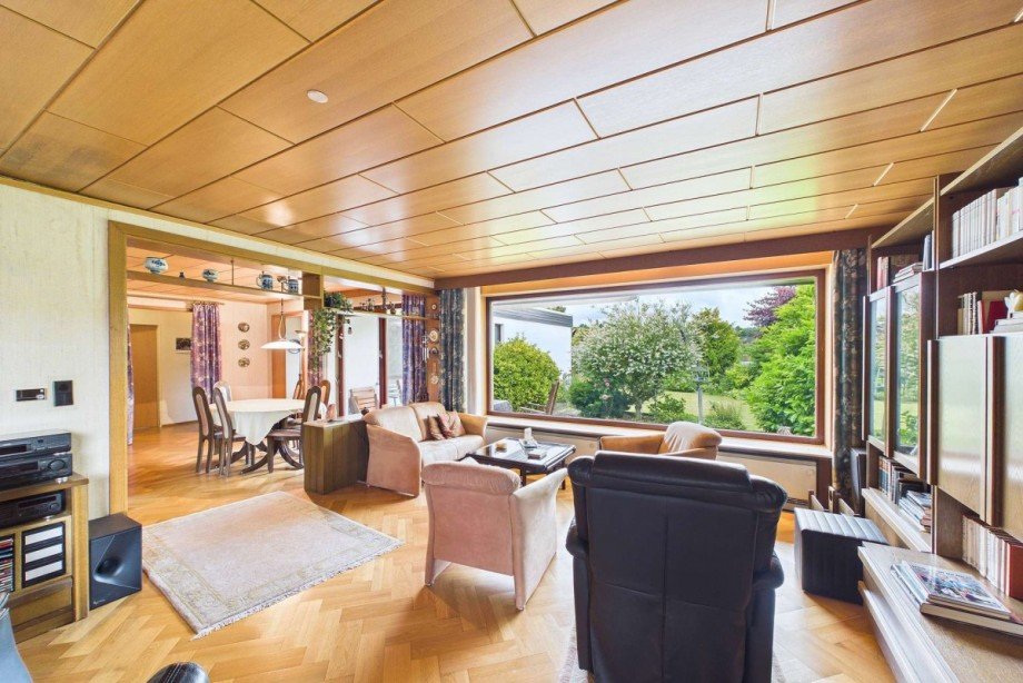 Panoramafenster im Wohnzimmer Haus Wolfsburg