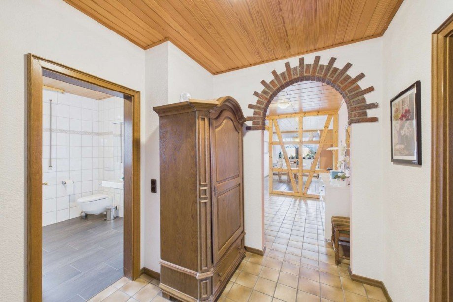 Flur vor den Schlafr�umen mit Blick zum Bad Einfamilienhaus Wolfsburg-Ehmen