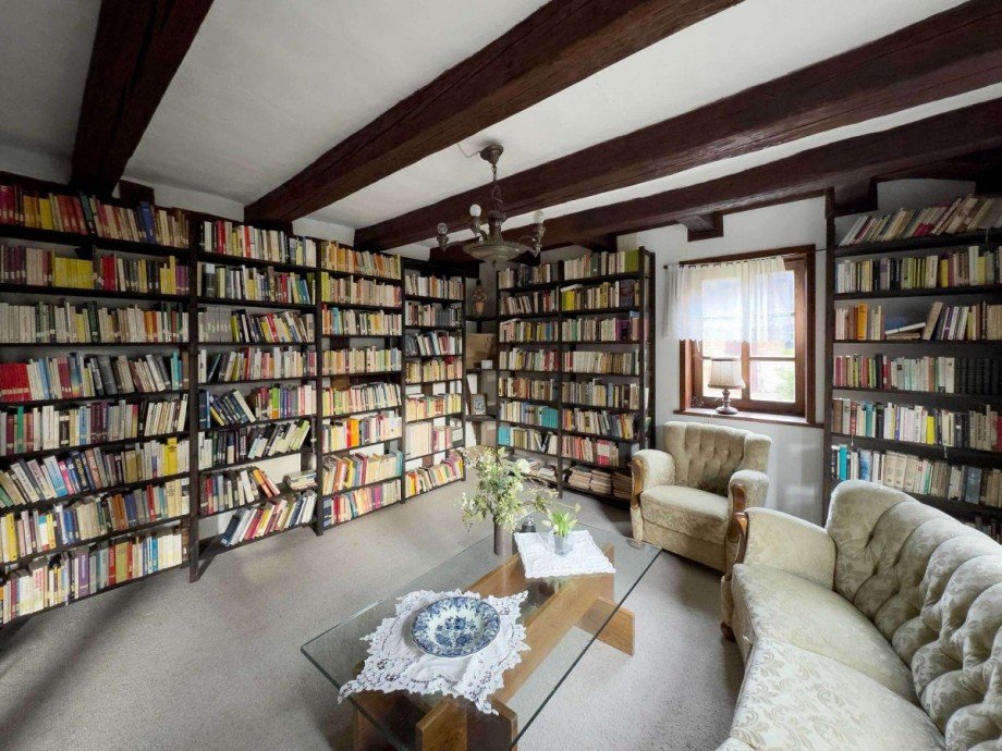 Wohnzimmer, als es noch bewohnt war Einfamilienhaus Wolfsburg / Heiligendorf