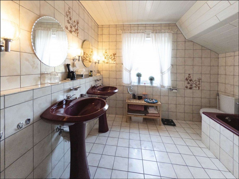 Bad im Obergeschoss Einfamilienhaus Wolfsburg