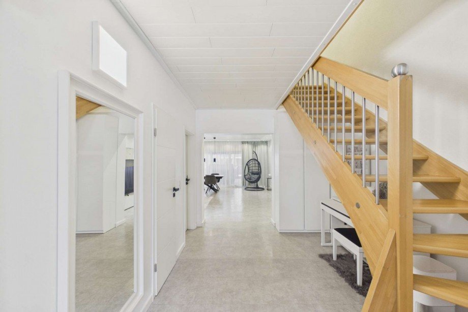 Eingangsbereich mit Blick zum Wohnzimmer Doppelhaush�lfte Wolfsburg