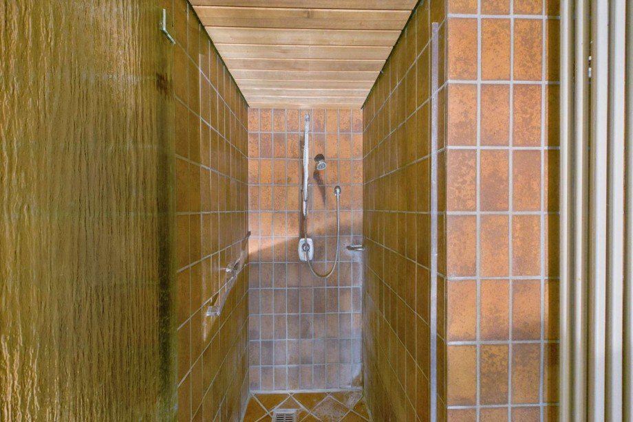 Dusche im Schimmbereich Einfamilienhaus Wolfsburg