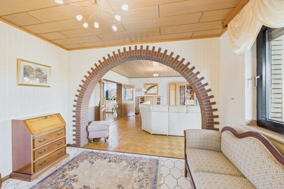 Blick aus der Kaminecke ins Wohnzimmer Einfamilienhaus Wolfsburg-Ehmen