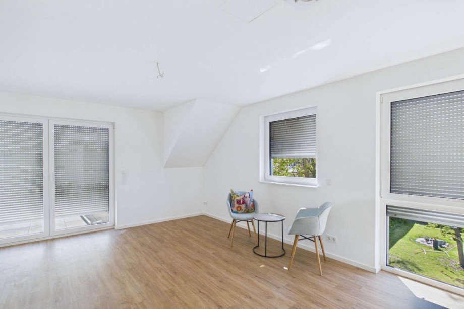 Jalousien im Wohnzimmer Maisonettewohnung Wolfsburg