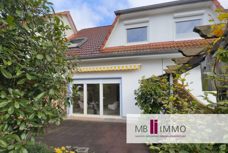 Blick zur Gartenterrasse Wolfsburg - Fallersleben Reihenmittelhaus Kofferpacken und einziehen - dieses gepflegte Reihenh�uschen kann bald Ihnen geh�ren.