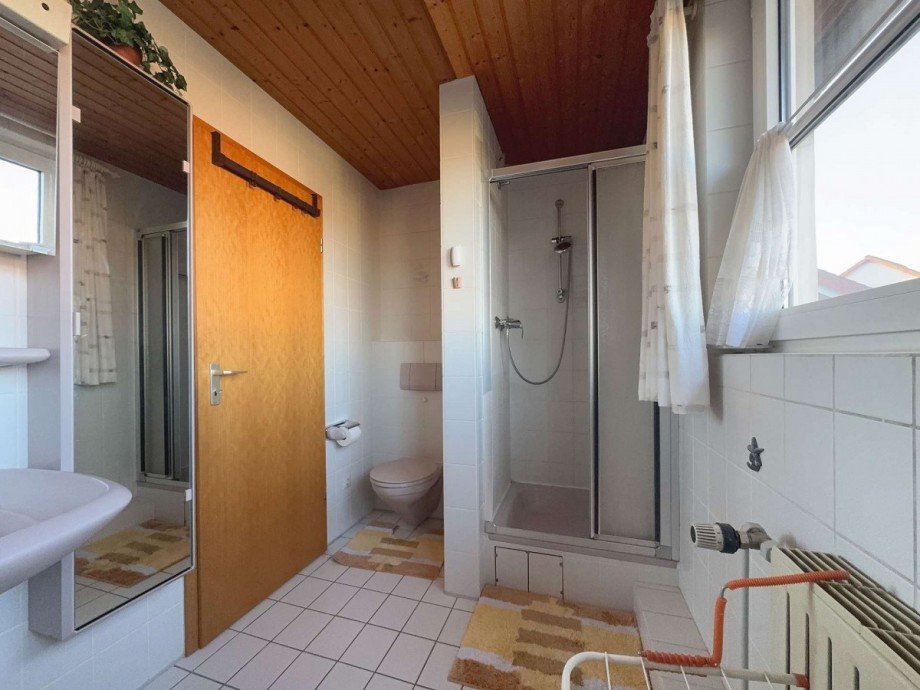 Bad im Dachgeschoss Reihenmittelhaus Wolfsburg