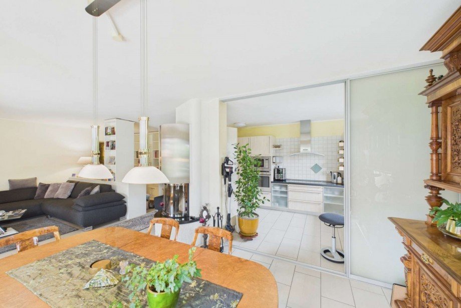 Blick vom Esstisch zur K�che Erdgeschosswohnung Wolfsburg
