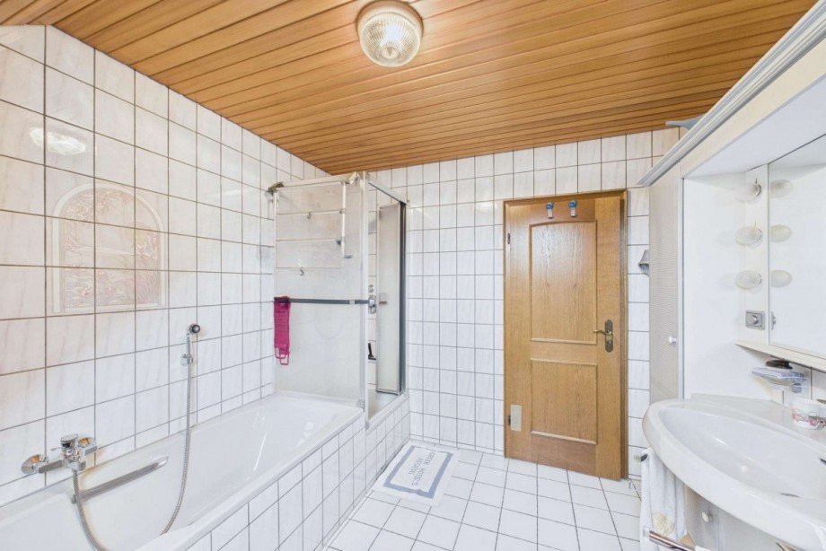 Bad im Obergeschoss Einfamilienhaus Wolfsburg-Ehmen