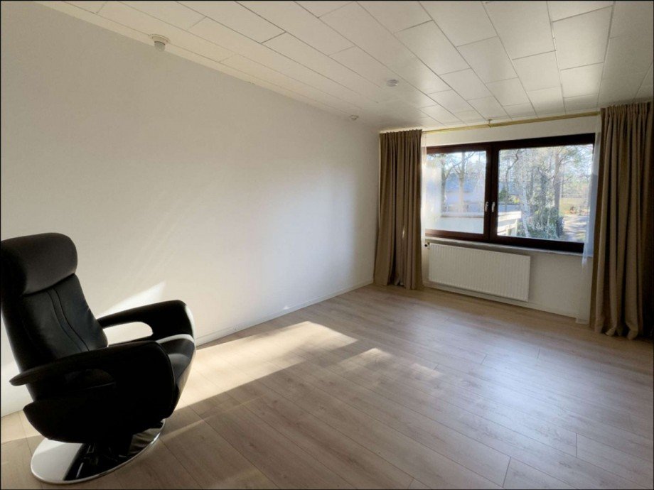 Arbeitszimmer im Erdgeschoss Einfamilienhaus Gifhorn / Winkel