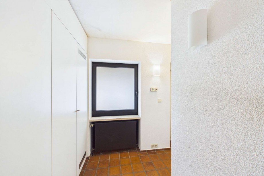 Vorflur zur Garage und in den Keller Einfamilienhaus Wolfsburg