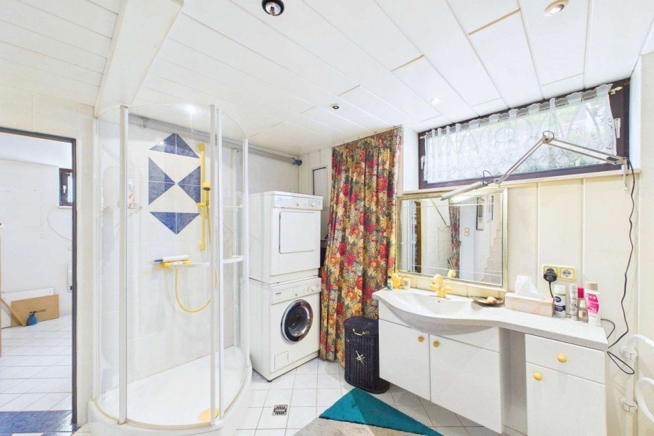 HWR mit Dusche im Untergeschoss Einfamilienhaus Wolfsburg