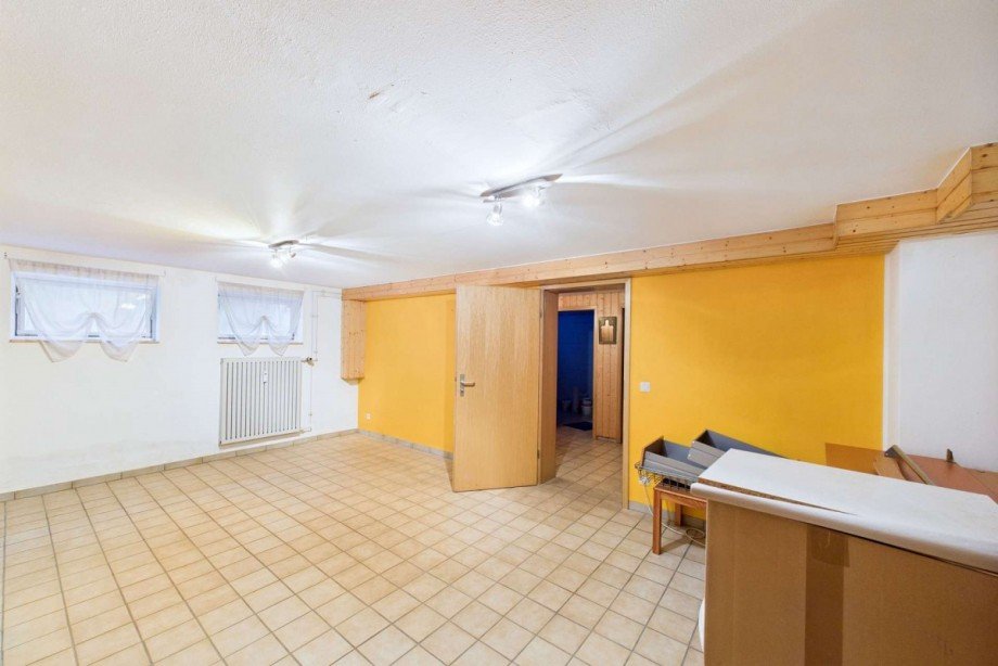 Maisonette-gro�er Kellerraum Haus Wolfsburg