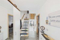 Bild (7f7441f68834654ee17d0d0544d80fb5): Kofferpacken und einziehen - dieses liebevoll gestaltete Reihenhaus wartet auf Sie!