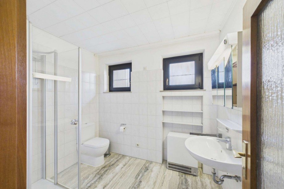 Bad im Erdgeschoss Einfamilienhaus Wolfsburg