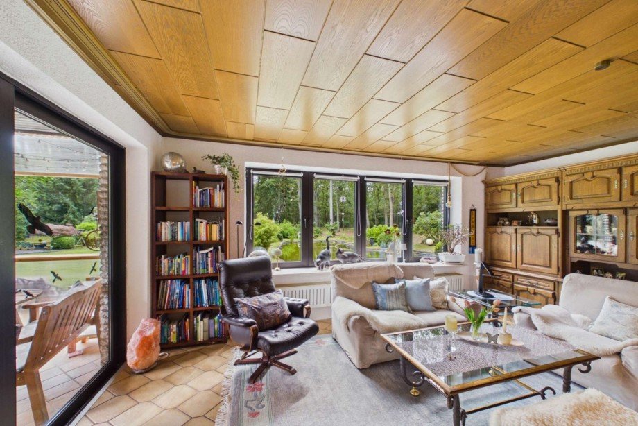 Panoramafenster im Wohnzimmer Haus Barwedel