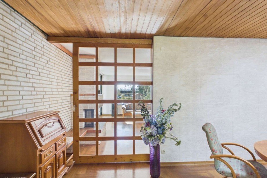 Schiebet�r trennt Esszimmer und Wohnzimmer Einfamilienhaus Wolfsburg