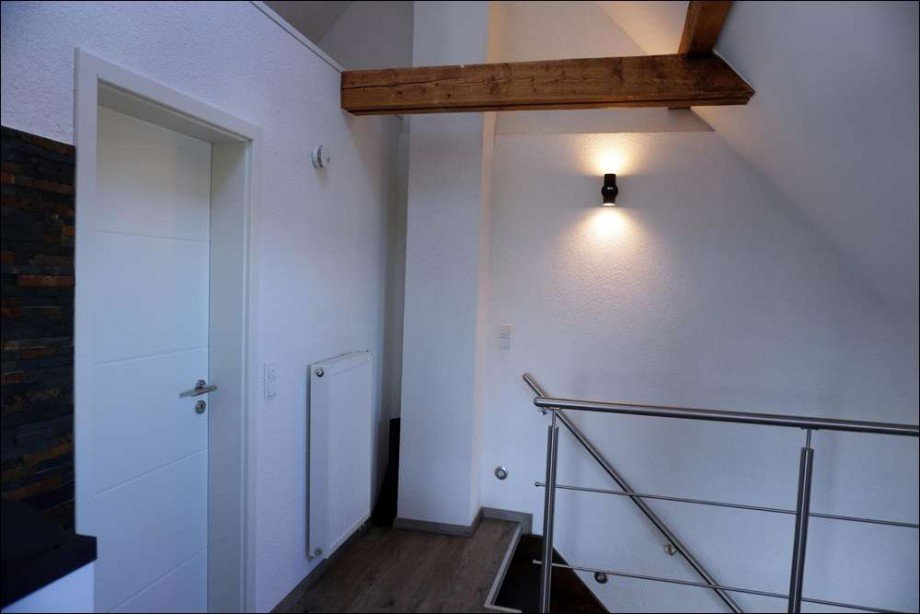 Treppenabsatz T�r zum Bad Maisonettewohnung Wolfsburg / Reislingen