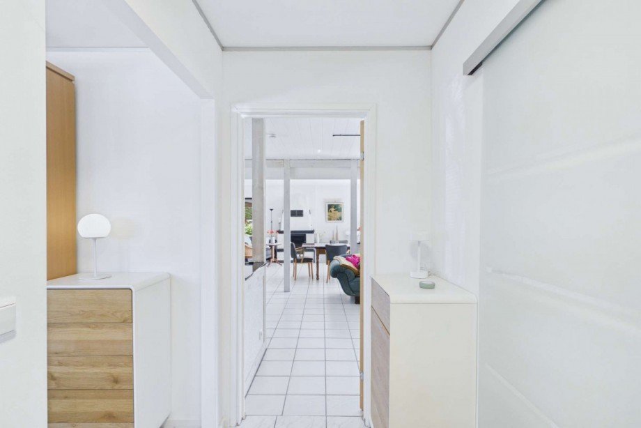 Flurblick ins Wohnzimmer Einfamilienhaus Wolfsburg