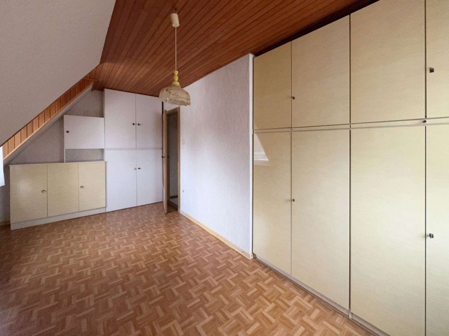 DG-Schlafzimmer Doppelhaush�lfte Wolfsburg