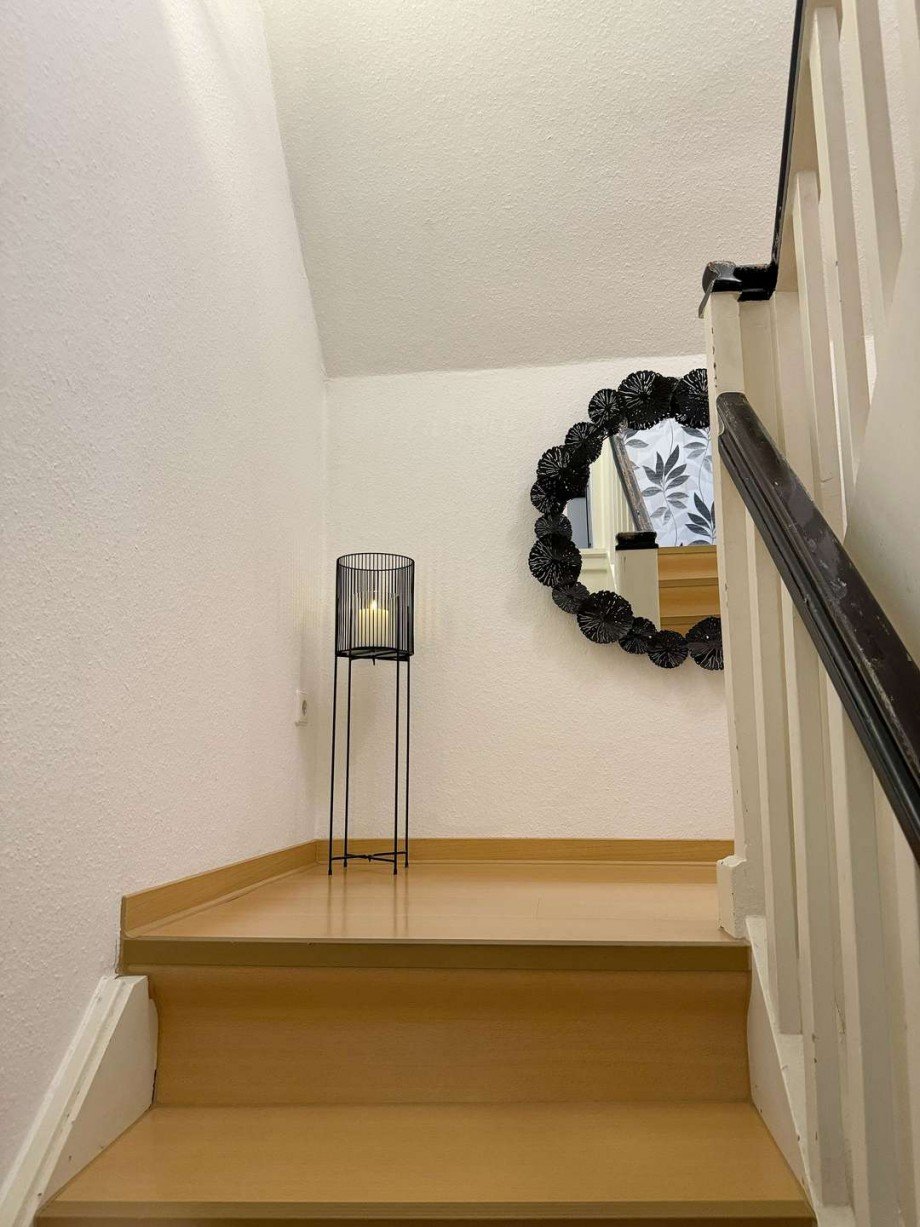 Treppe ins Obergeschoss Doppelhaush�lfte Wolfsburg