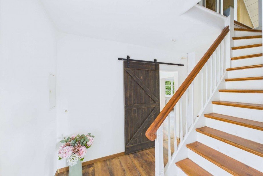 Blick zur Wohnzimmert�r Zweifamilienhaus Eichwalde