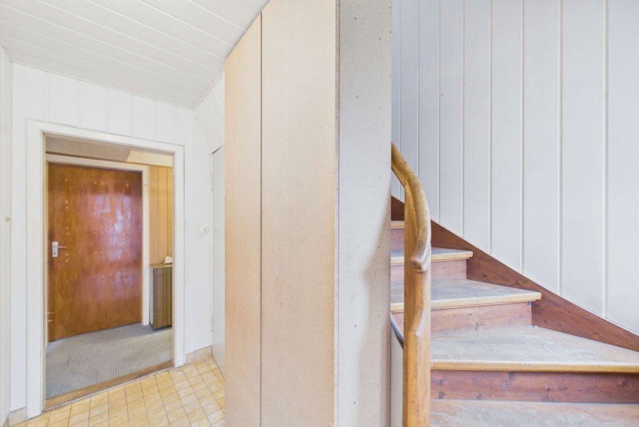 Treppe ins Obergeschoss Reihenmittelhaus Wolfsburg