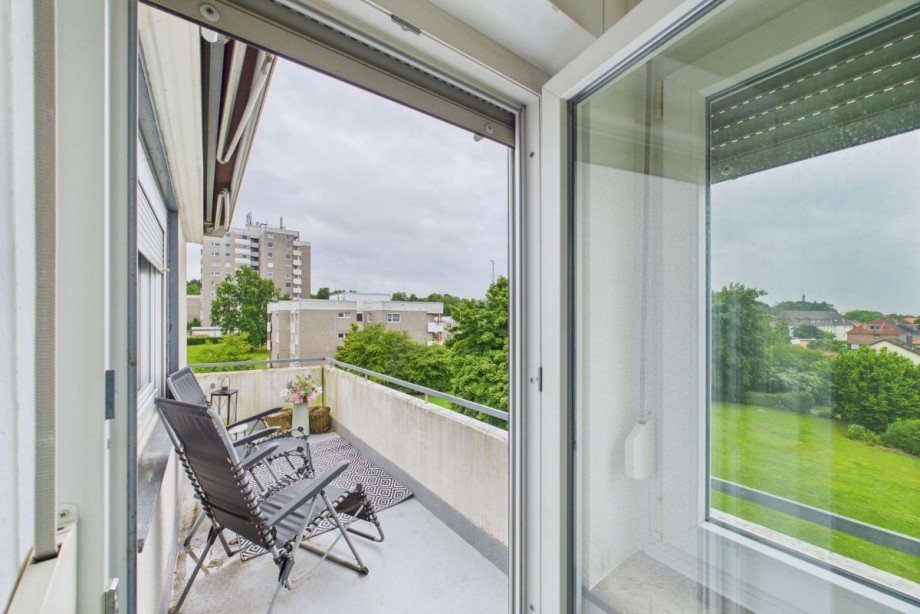 Blick zum Balkon Etagenwohnung Wolfsburg