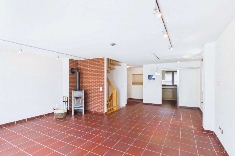 Kaminecke mit Blick zum K�cheneingang Doppelhaush�lfte Wolfsburg