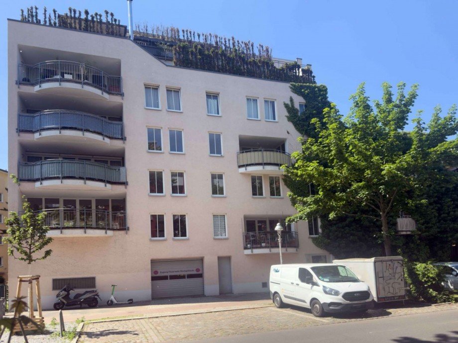 Blick zum Haus Etagenwohnung Berlin