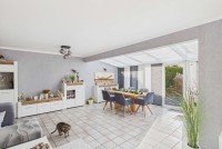 Bild (c8d9812aa9b84b4f5ccfbfedb61c021f): Kofferpacken und einziehen - dieses liebevoll gestaltete Reihenhaus wartet auf Sie!