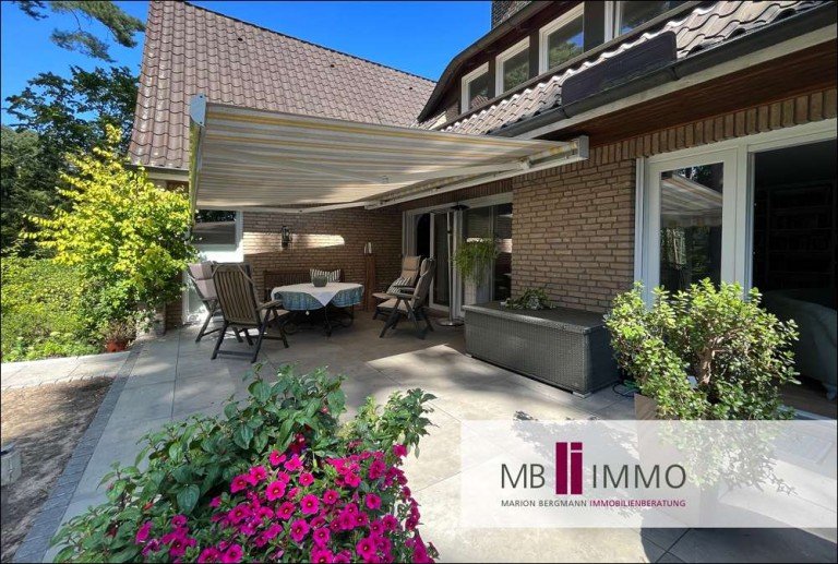 Blick zur Terrasse Bad Bevensen Haus Traumhaus im Kurort Bad Bevensen sucht neue Liebhaber