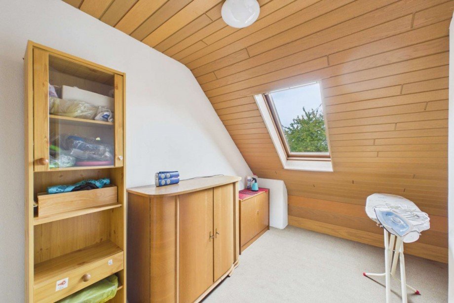 Zimmer 1 im Obergeschoss Einfamilienhaus Wolfsburg-Hattorf