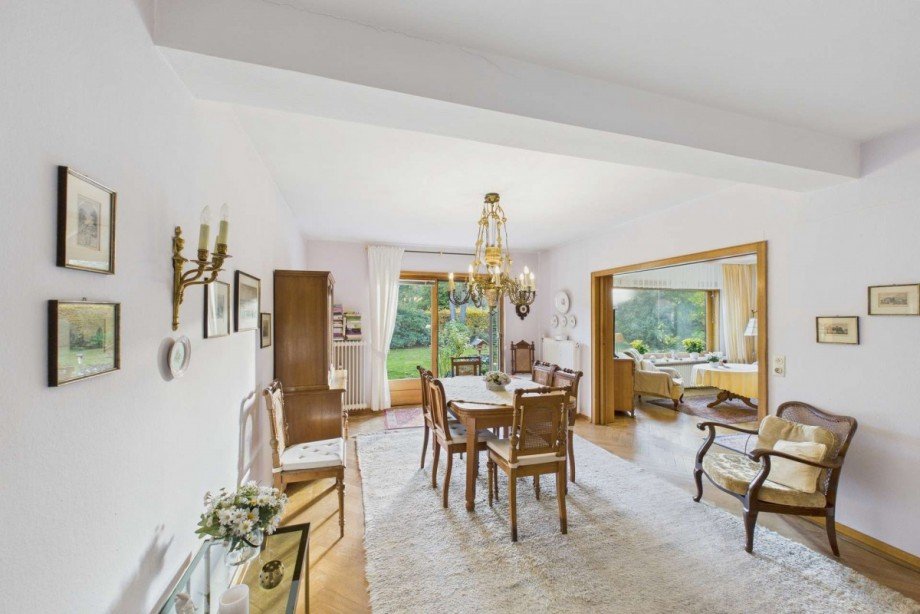 Blick vom Esszimmer zum Wohnzimmer Einfamilienhaus K�nigslutter am Elm