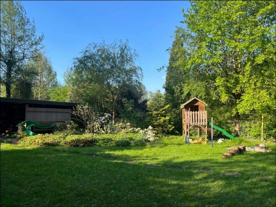 Verwunschener Garten Einfamilienhaus Gifhorn / Winkel