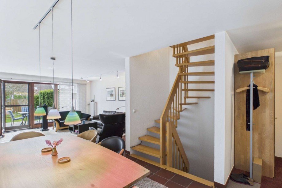 Treppe ins Obergeschoss Doppelhaush�lfte Wolfsburg