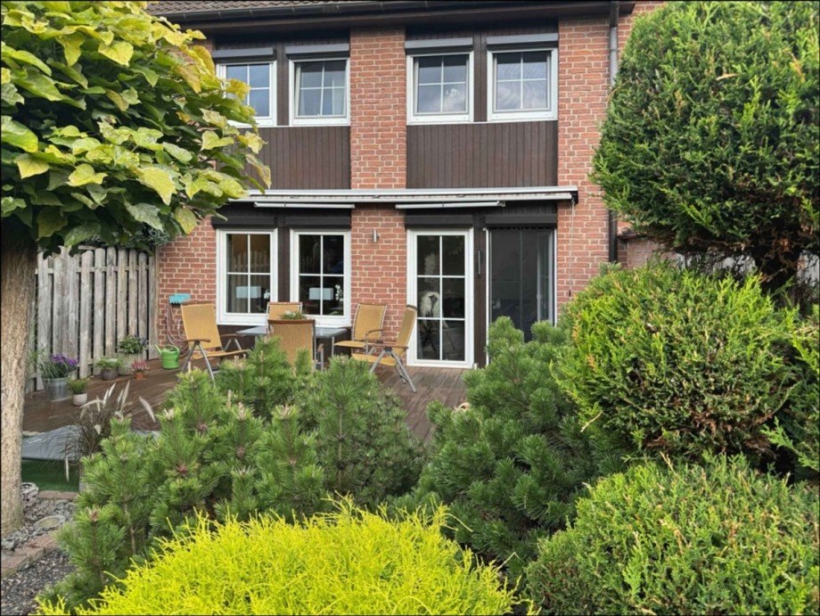 Blick zur Terrasse Reihenmittelhaus Wolfsburg