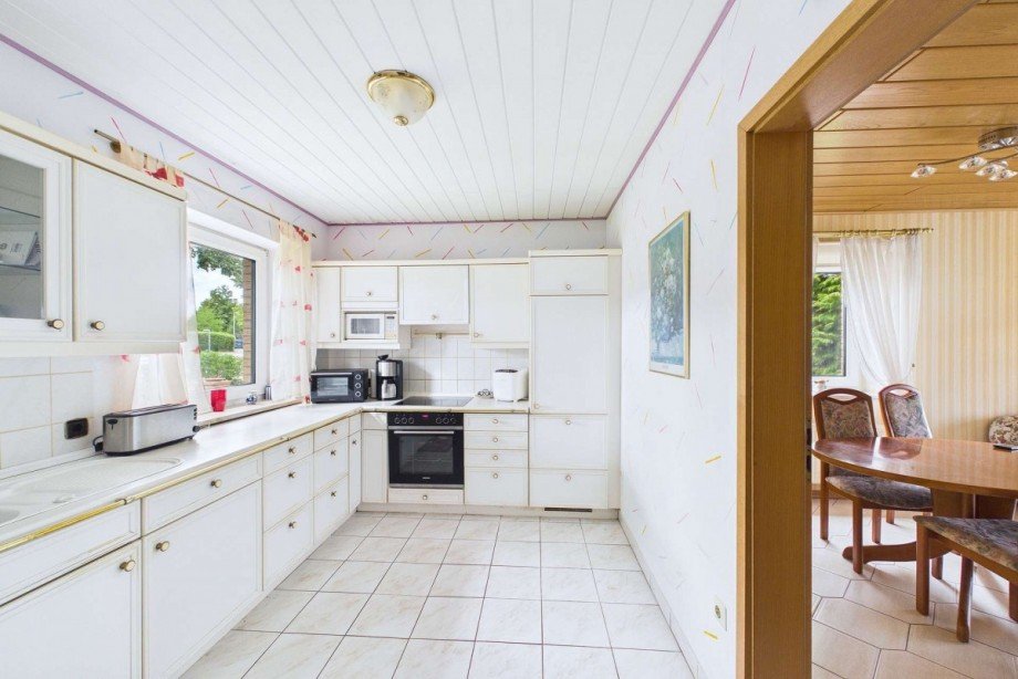 Blick in die K�che und zum Essbereich Einfamilienhaus Wolfsburg