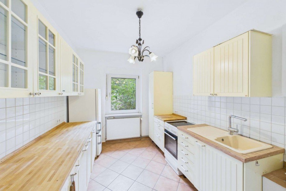 K�che im Erdgeschoss Zweifamilienhaus Eichwalde